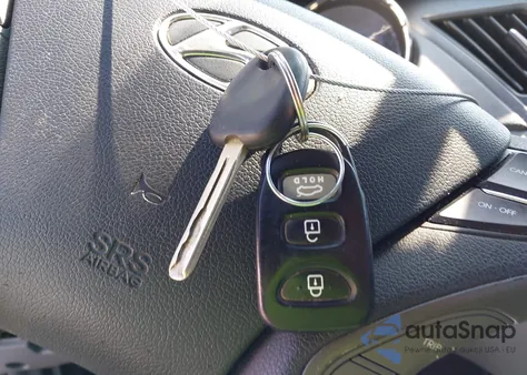 2013 Hyundai Sonata Gls z USA, uszkodzony, nr VIN 5NPEB4AC0DH717359